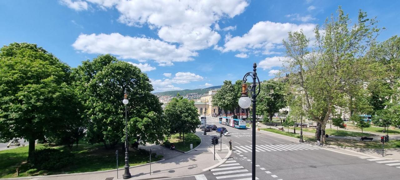 Le Saline Luxury Guest House Trieste Bagian luar foto