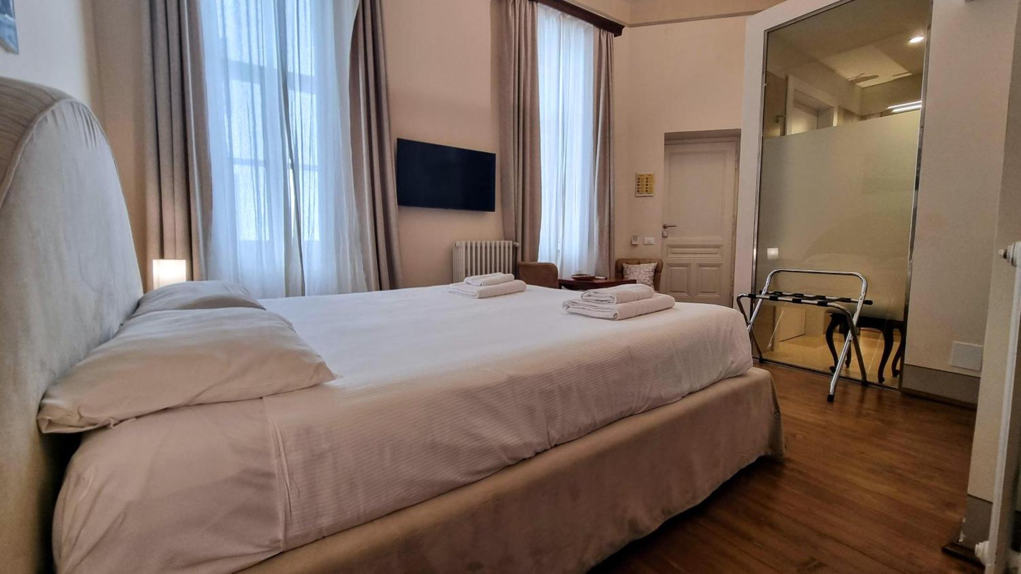 Le Saline Luxury Guest House Trieste Bagian luar foto